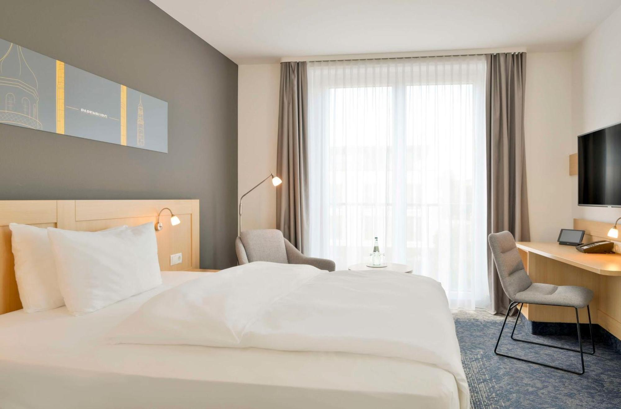 Park Inn by Radisson Papenburg Bagian luar foto