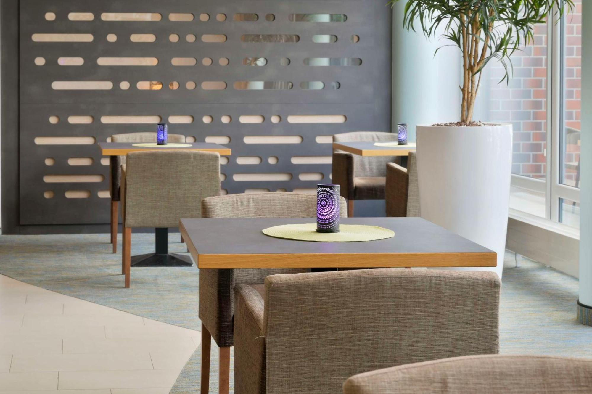 Park Inn by Radisson Papenburg Bagian luar foto