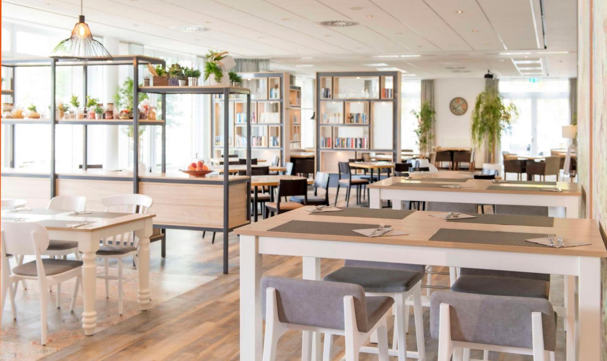 Park Inn by Radisson Papenburg Bagian luar foto